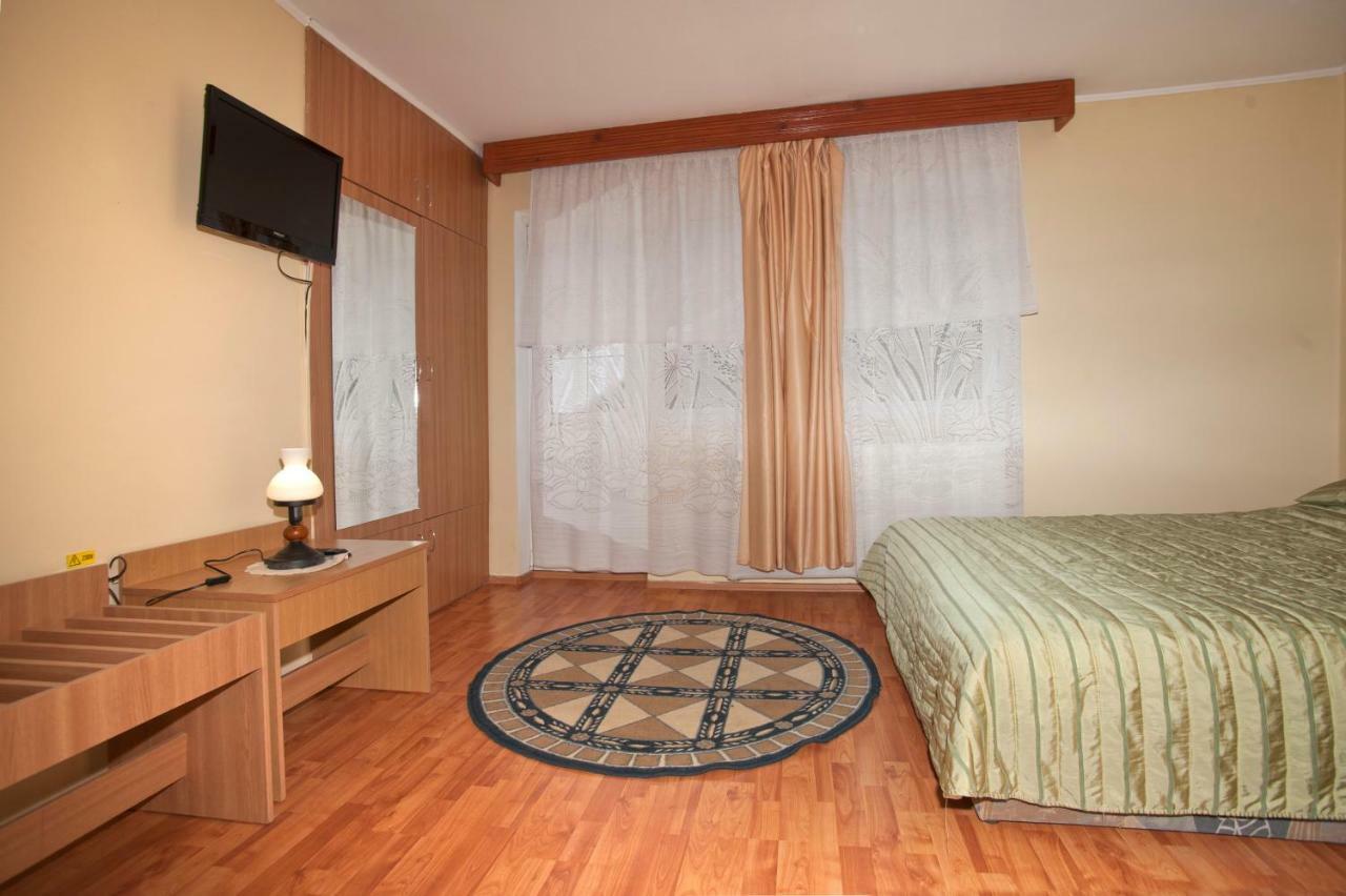 סינאיה Casa Tudor מראה חיצוני תמונה